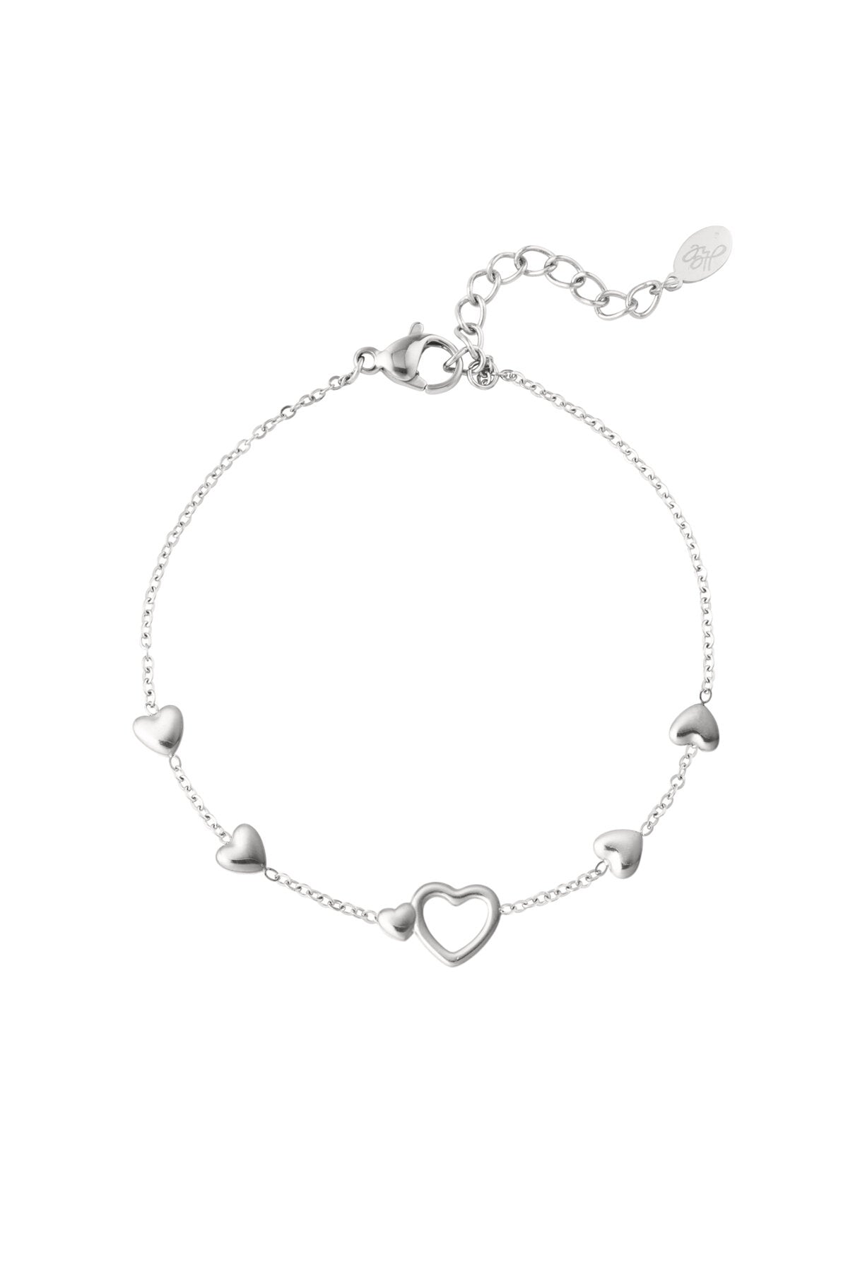 Elegant Heart Charm Bracelet for Daily Wear