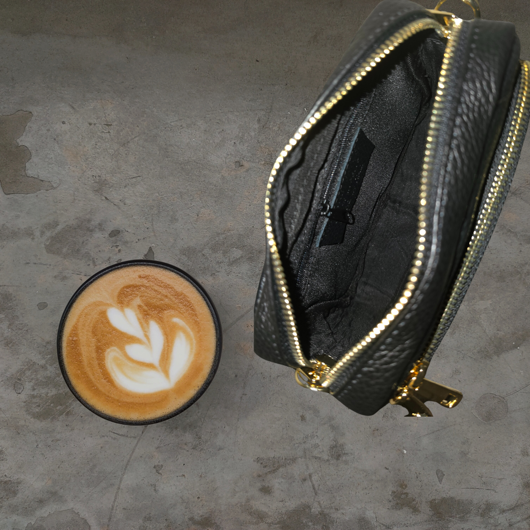 Zwarte leren Crossbody handtas met gouden ritssluiting