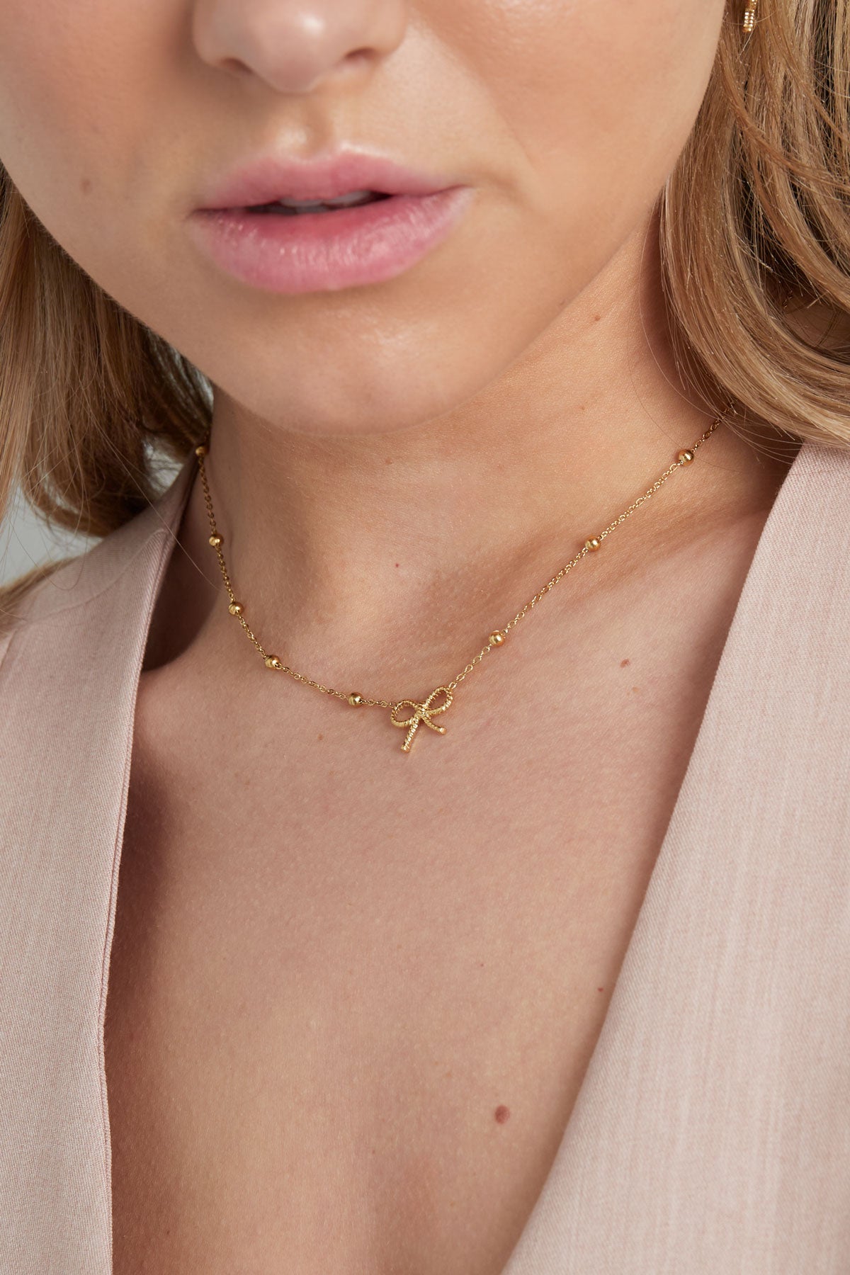 Elegant Stainless Steel Pendant Necklace in Silver and Gold