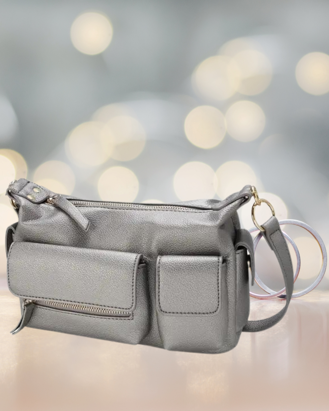 Tas met extra vakken.