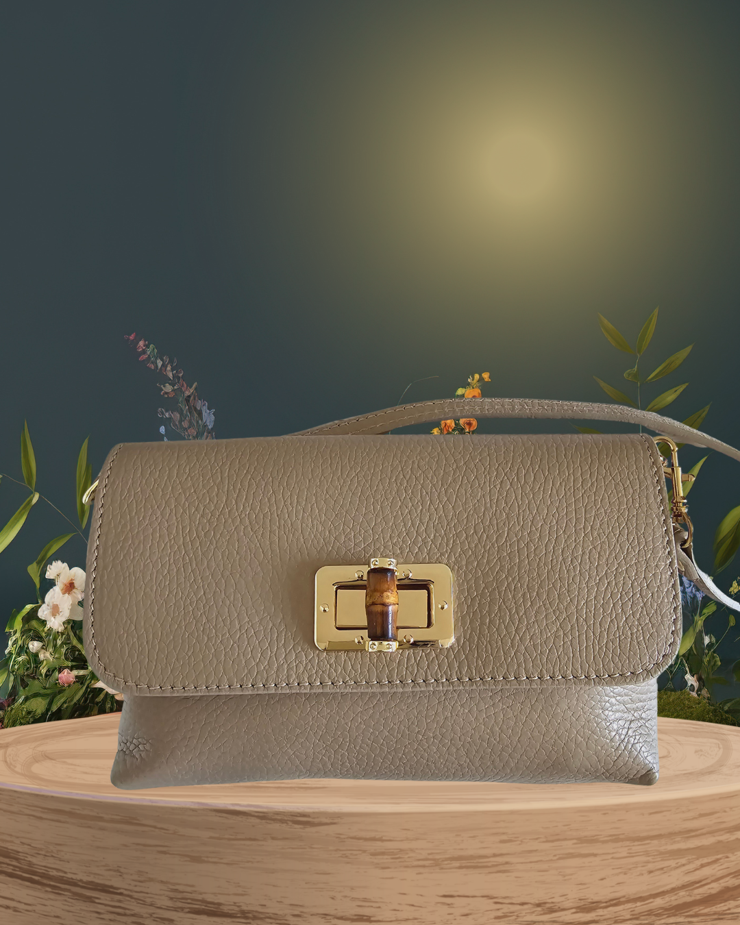 Leren handtas met Bambu sluiting