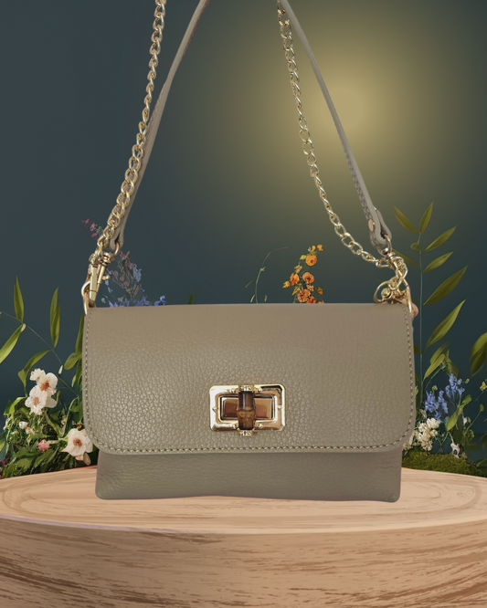 Leren handtas met Bambu sluiting