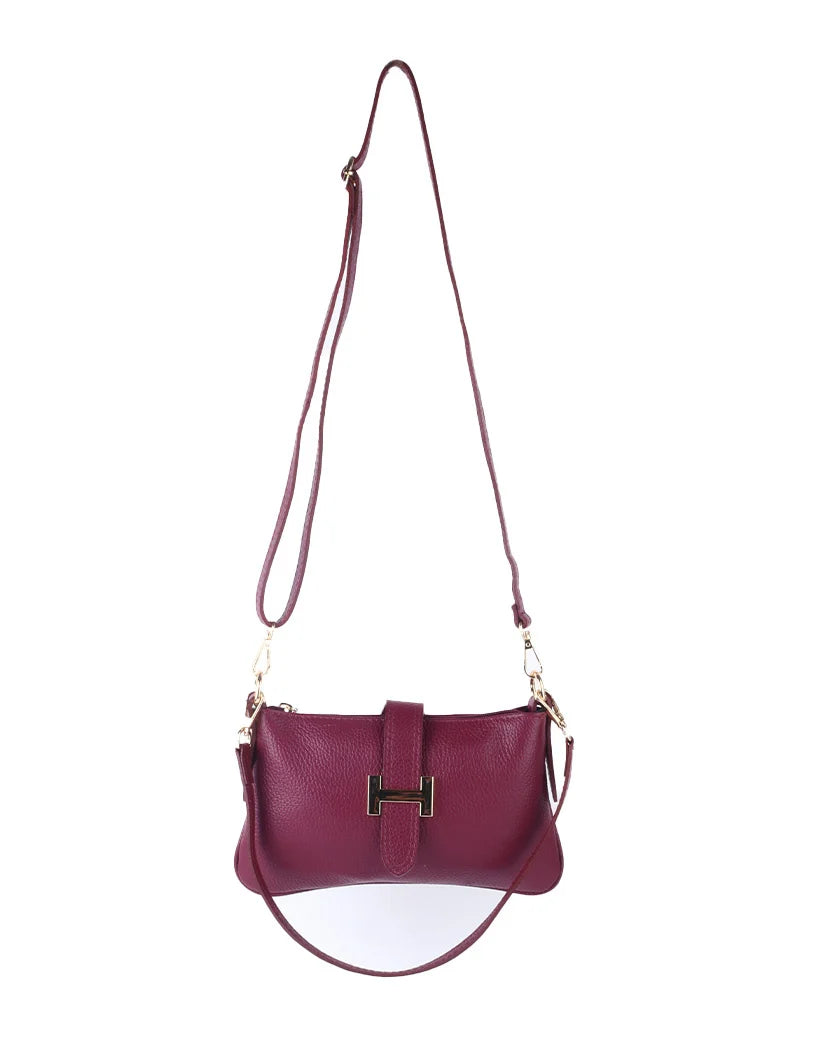 Lederen schoudertas met een gouden metalen H