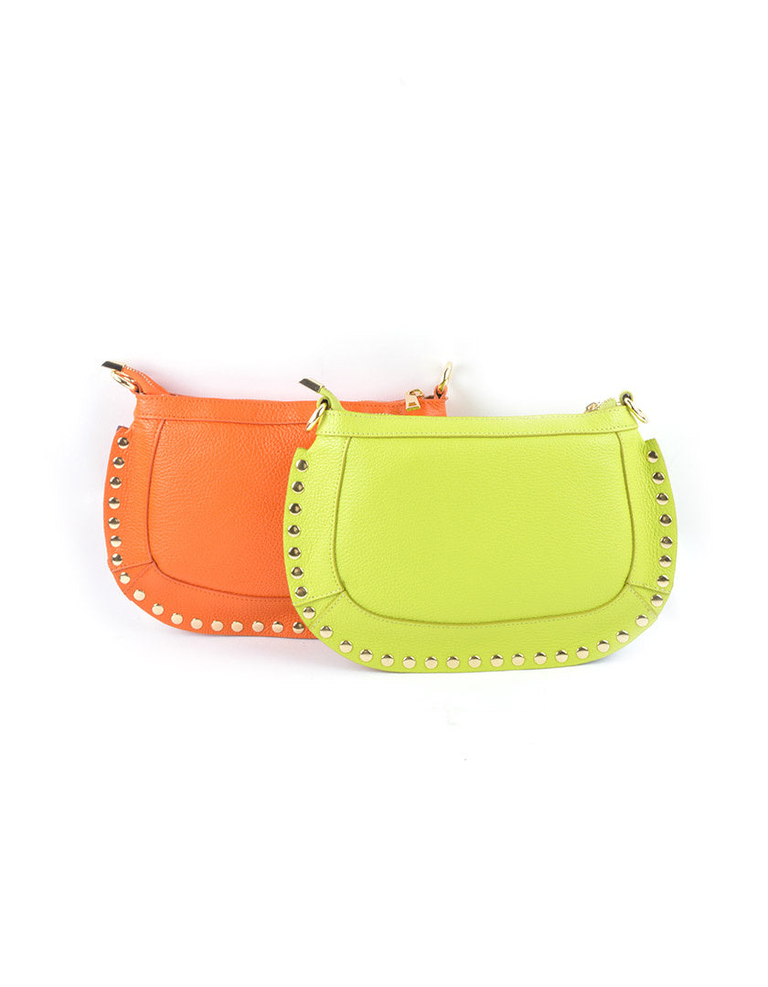 Halfronde schoudertas met goudkleurige studs